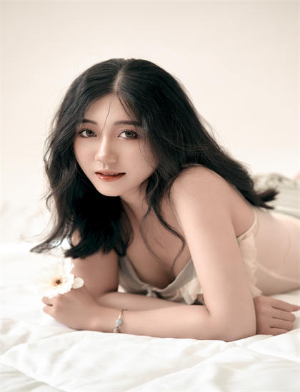 冲上云霄电影-欧美亲胸揉胸膜下刺激免费视频